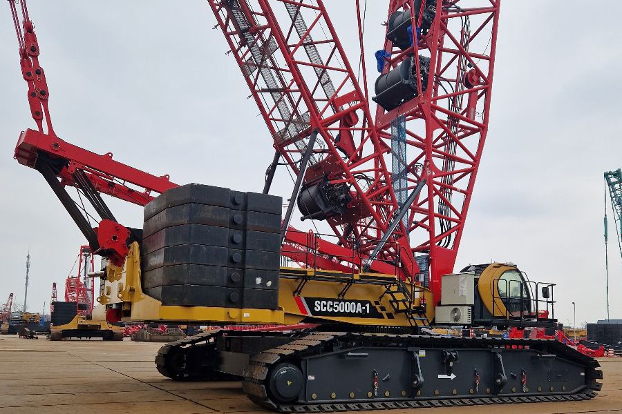 Кран гусеничный SANY SCC5000A-1 с решётчатой стрелой